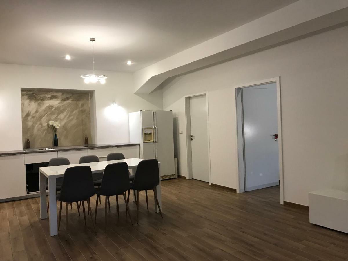 Jure Apartment In Ljubljana Luaran gambar