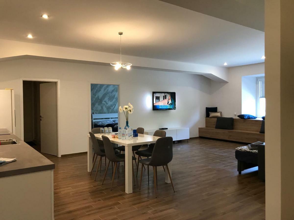 Jure Apartment In Ljubljana Luaran gambar